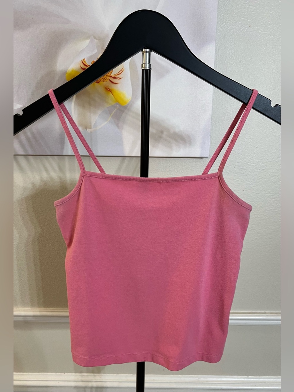 Wild Fable Women’s Pink Spaghetti Strap Cropped Tank Top! Size Small.